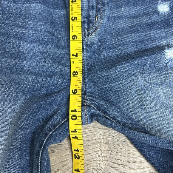 Vervet Women’s Distressed Mid-Rise Cropped Boyfriend Fit Jeans Blue Sz 24 - Picture 9 of 11